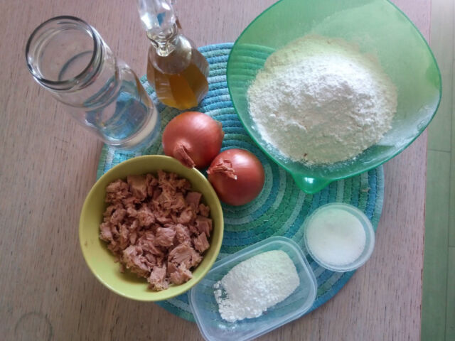 Ingredienti per fagottini al tonno